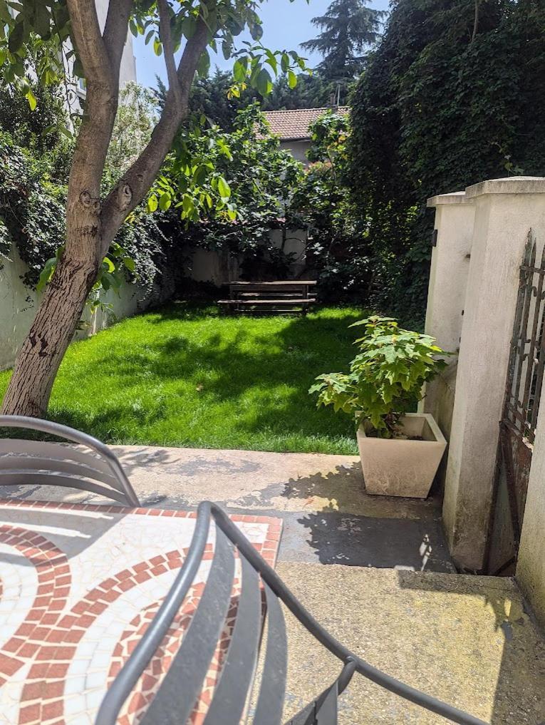 Maison Jardin Et Parking Prive Dans Grenoble Exterior foto
